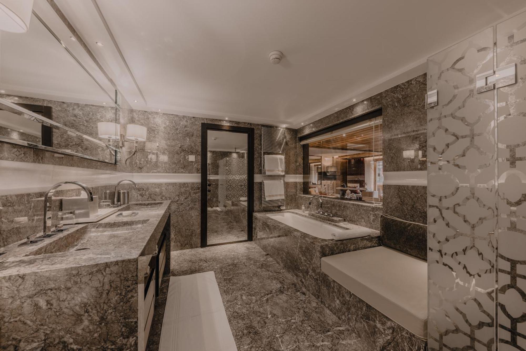 Ultima Hotel Ґштад Екстер'єр фото