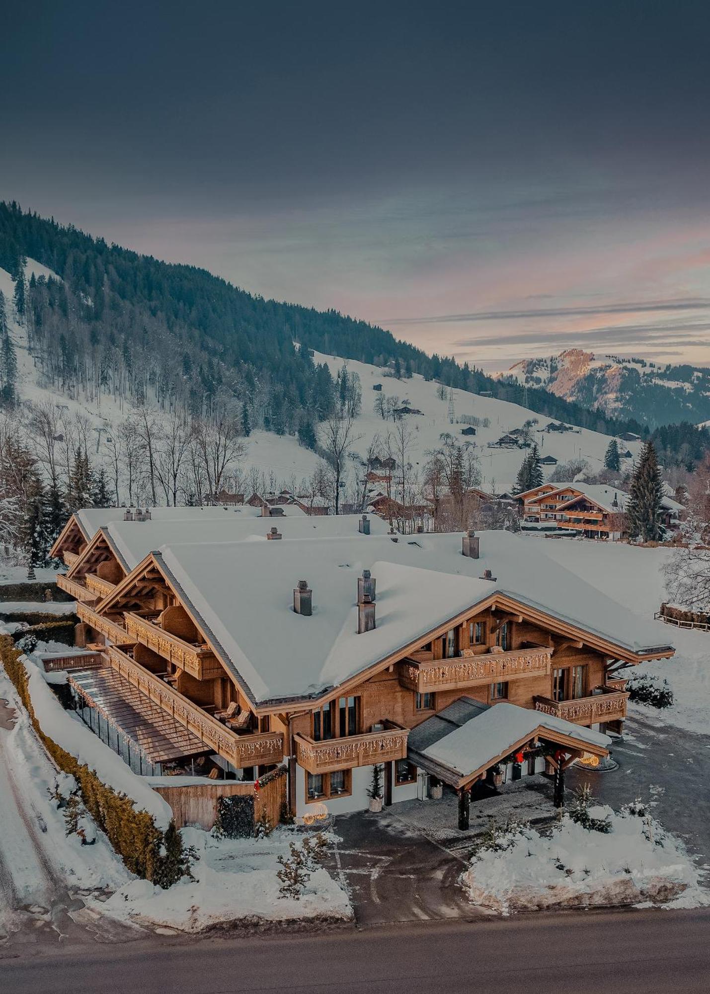 Ultima Hotel Ґштад Екстер'єр фото